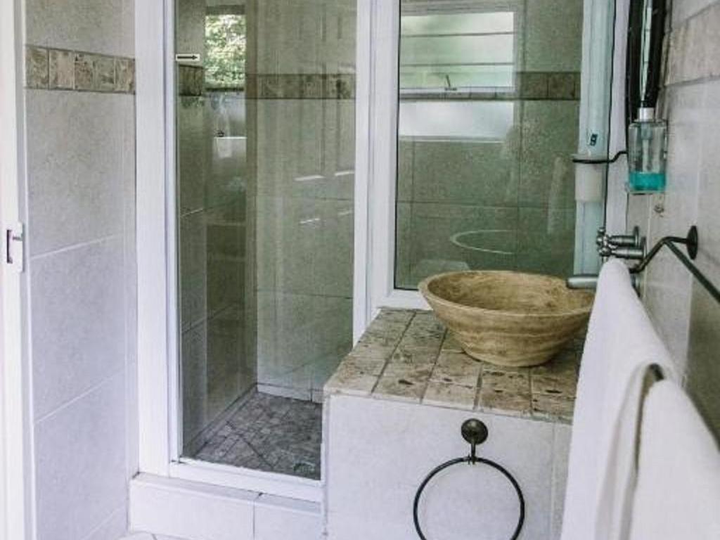 איסט לונדון Parrot Peek Inn מראה חיצוני תמונה